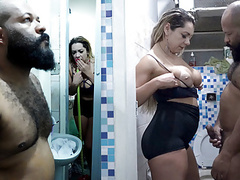 TubeBigCock presents: Minha empregada me flagrou batendo punheta no banho, Anal, Blowjob, Pornstar, Shower, Big Boobs, MILF, Brazilian, HD Videos, Maid, Big Tits, Big Ass, BBW Anal, Anal Fuck, Hot MILF, Teste de Fudelidade, Para, Handsjob