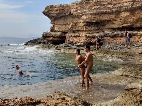 TubeBigCock presents: Divers watching us fuck at the beach give us some help
